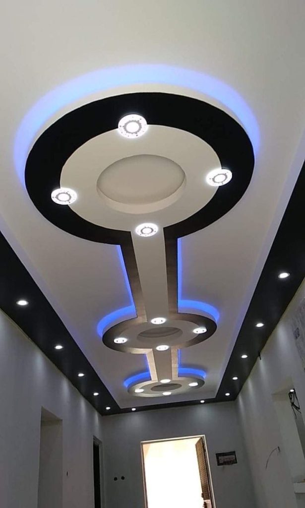 Traditional Gypsum Ceiling with Heavy Patterns